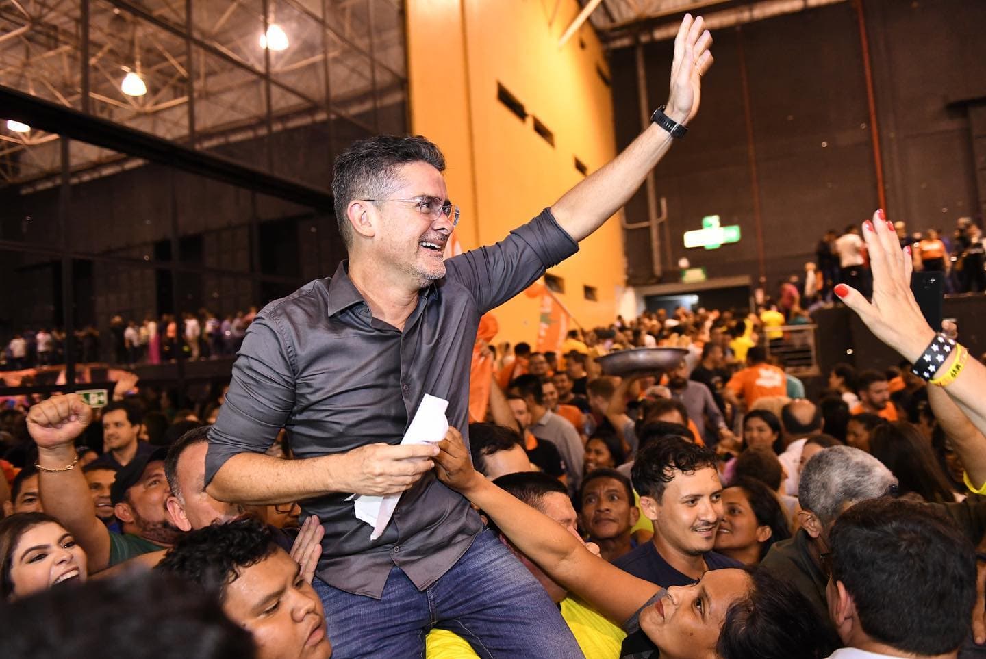 “Primeiro registro de candidatura de um prefeito na periferia”, diz David Almeida sobre start da pré-campanha no Morro