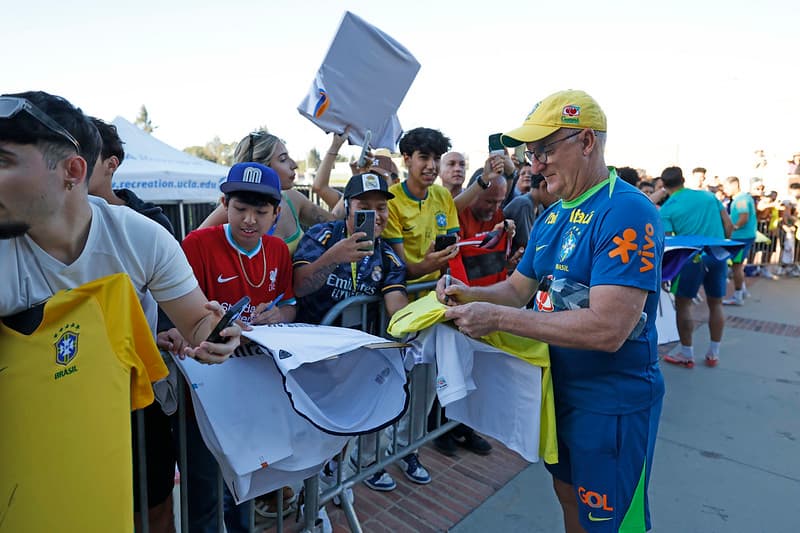 Dorival confirma escalação da seleção para estreia com duas mudanças