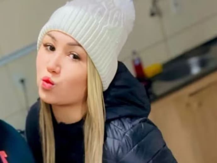 Jovem é encontrada morta com marca de tiros e seminua no RS