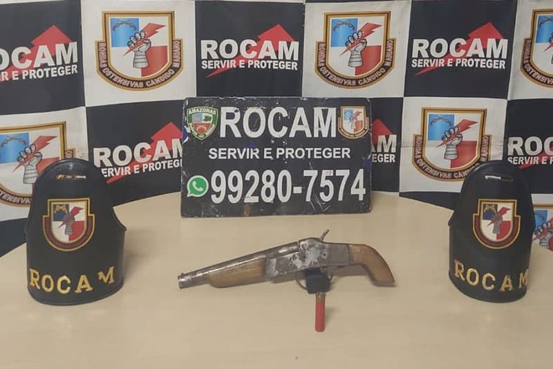 Duas armas de fogo são apreendidas após ações policiais na zona Sul de Manaus