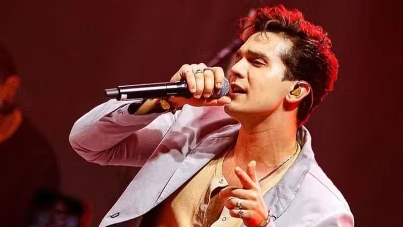 Luan Santana passa mal antes de show e é levado de helicóptero às pressas para hospital