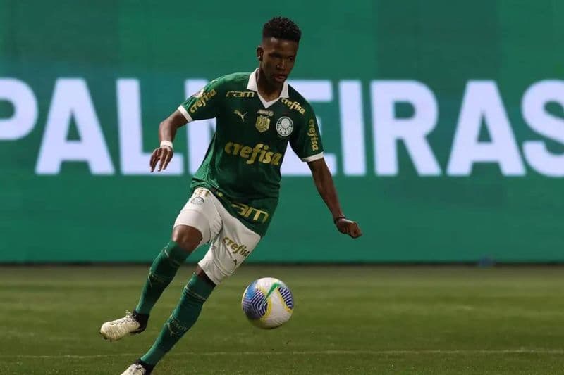 Joia do Palmeiras, Estêvão é contratado pelo Chelsea na maior venda do futebol brasileiro