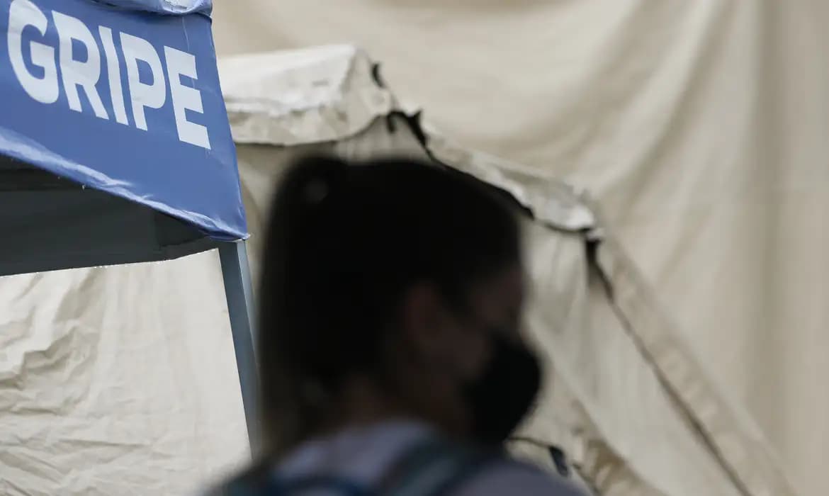 Dez estados registram aumento de casos de síndrome respiratória aguda grave