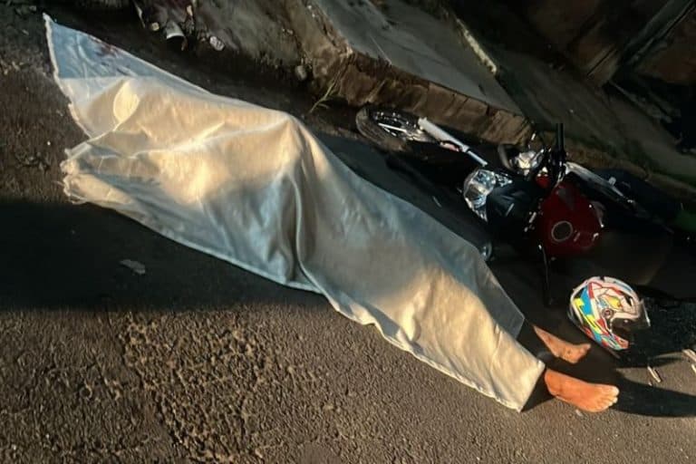 Pistoleiros executam motociclista com tiros na cabeça em Manaus