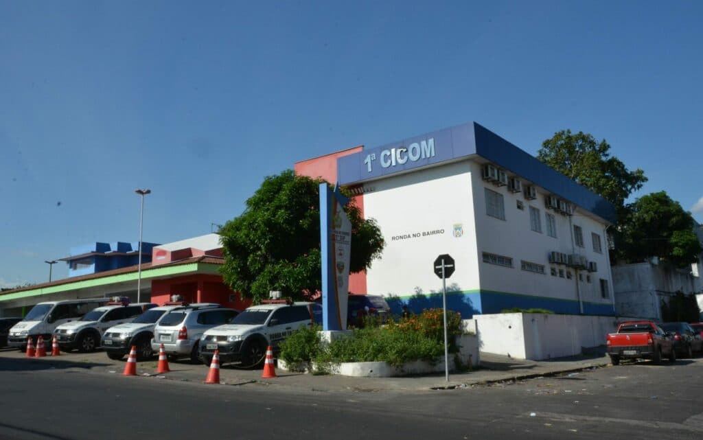 Venezuelano é preso com roupas furtadas de empresa em Manaus