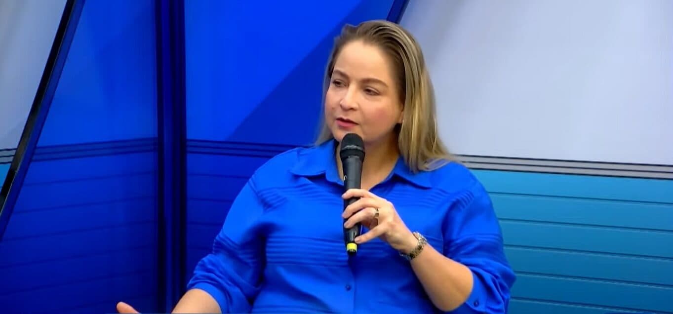 “Estamos conversando e estou a disposição”, diz Carol Braz sobre candidatura à Prefeitura de Manaus