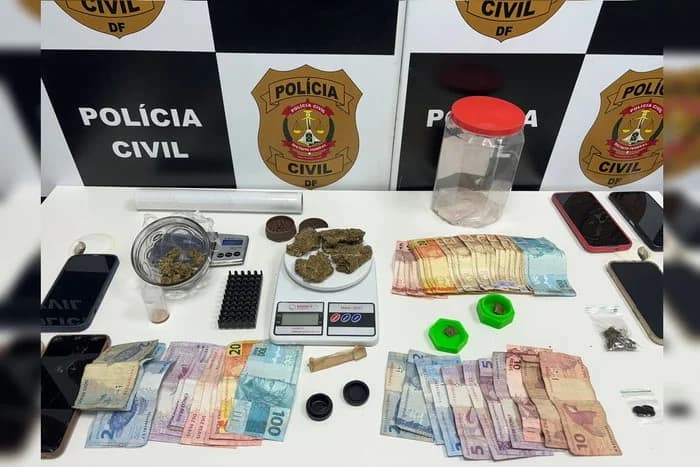 Tráfico de drogas no DF: mãe é presa e adolescente apreendido em operação policial