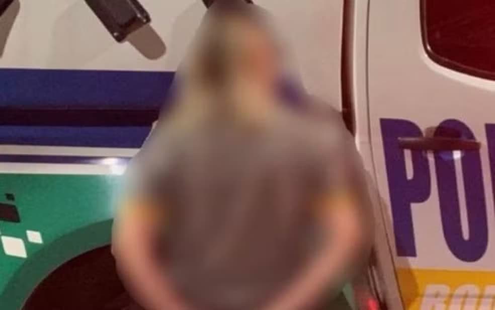 Mulher é presa em Goiânia suspeita de matar a filha asfixiada e simular que vítima tinha se matado