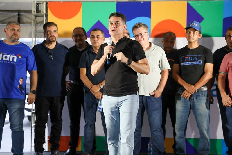 Prefeito coloca na “conta” dos vereadores atraso na entrega de mais feiras em Manaus