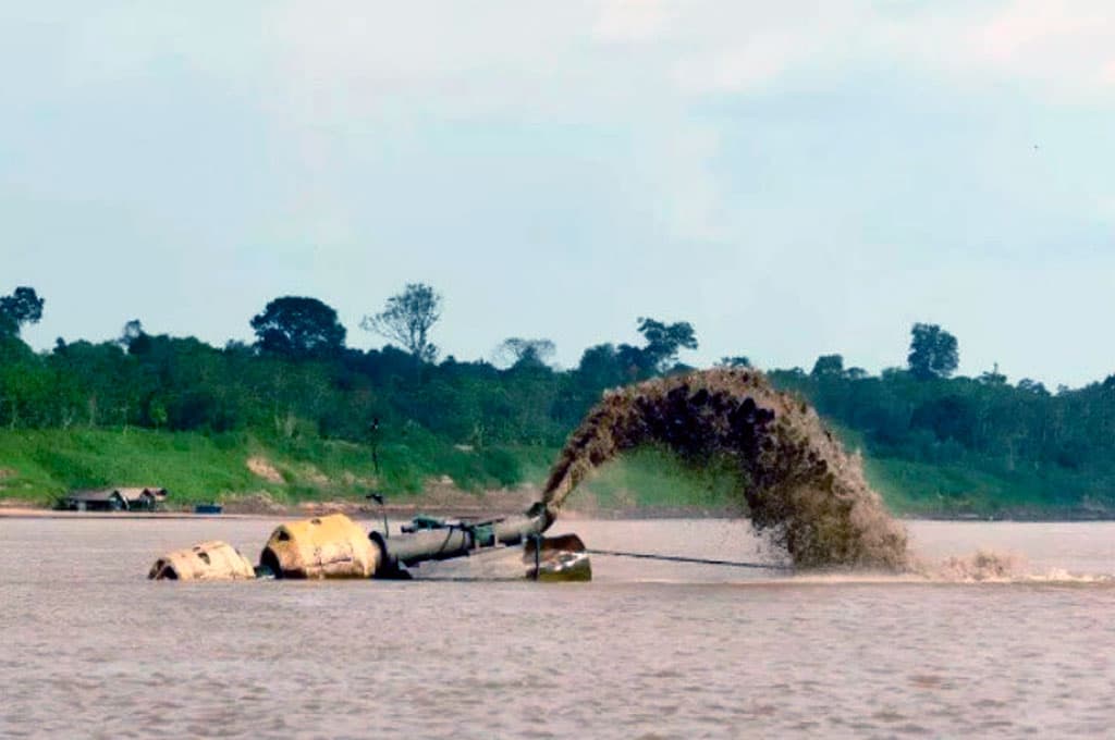 Em Brasília, Wilson Lima pede celeridade do Dnit para dragagem de rios no Amazonas