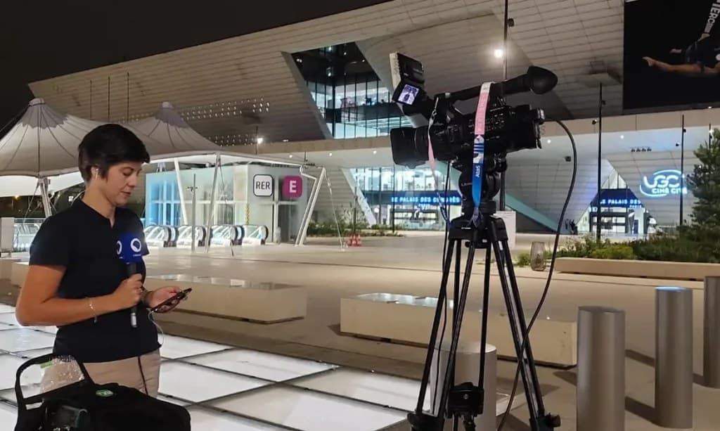 Repórter brasileira é assediada durante transmissão ao vivo dos Jogos de Paris