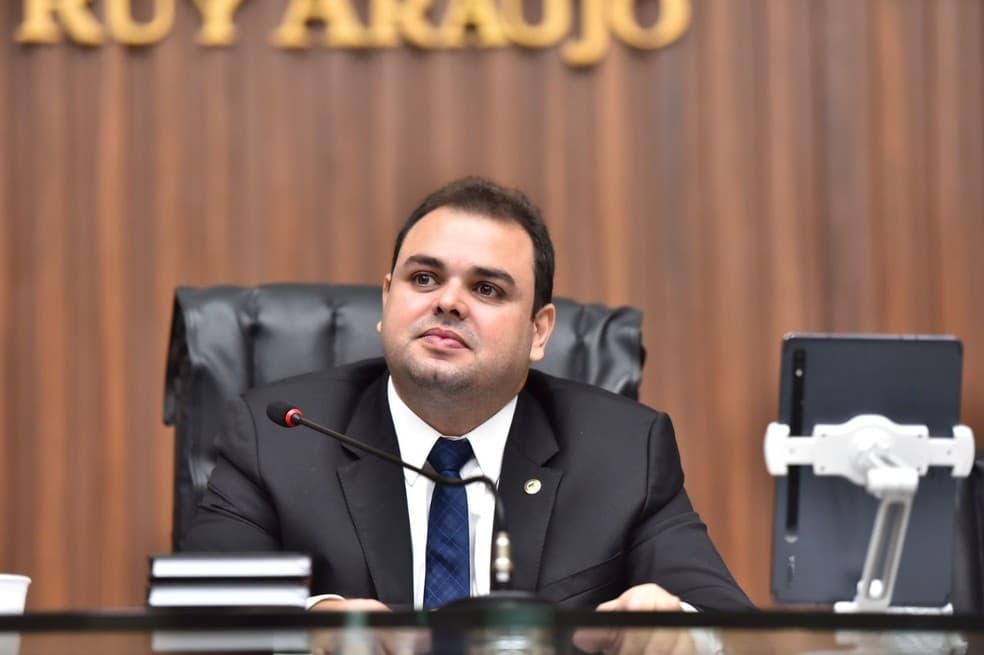 Toffoli dá 10 dias para Aleam explicar reeleição de Roberto Cidade à presidência; PGR pede anulação