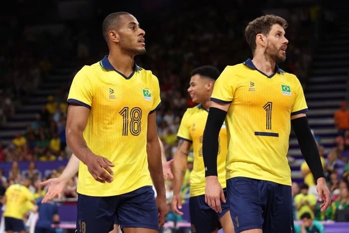 Olimpíadas 2024: Brasil e EUA se enfrentam nas quartas de final do vôlei masculino