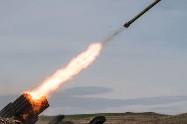 Rússia atingiu Ucrânia com mais de 400 mísseis e drones nesta semana, diz gabinete