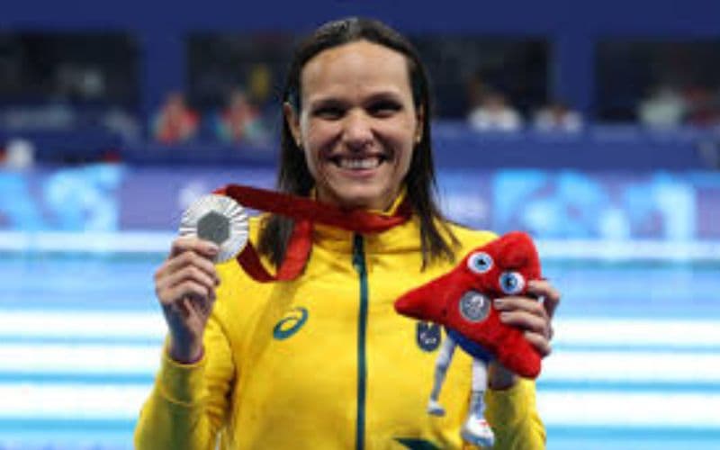 Jogos Paralímpicos : Carol Santiago conquista medalha de prata nos 100 metros peito