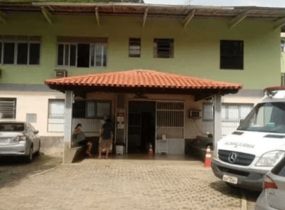 ES: Idosa de 87 anos atacada por felino de porte médio no quintal de casa