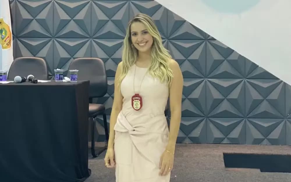 GO: Homem suspeito de estuprar a própria filha persegue vítima até delegacia e delegada “mete bala”