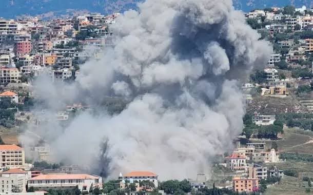 VÍDEO: Em Israel, foguetes do Líbano são interceptados