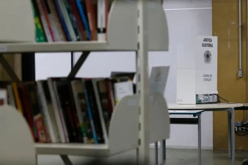 Prazo para eleitor justificar ausência no segundo turno das eleições vai até 7 de janeiro