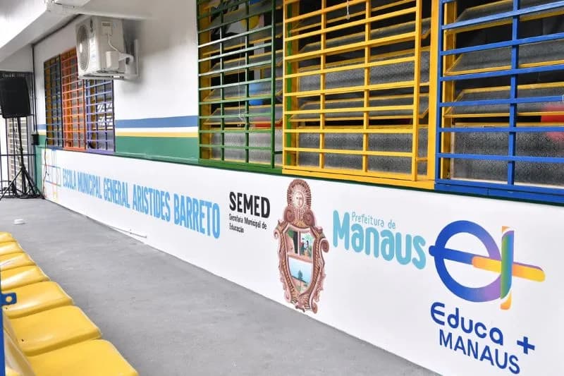 Lei que cria política das escolas municipais de tempo integral é sancionada em Manaus