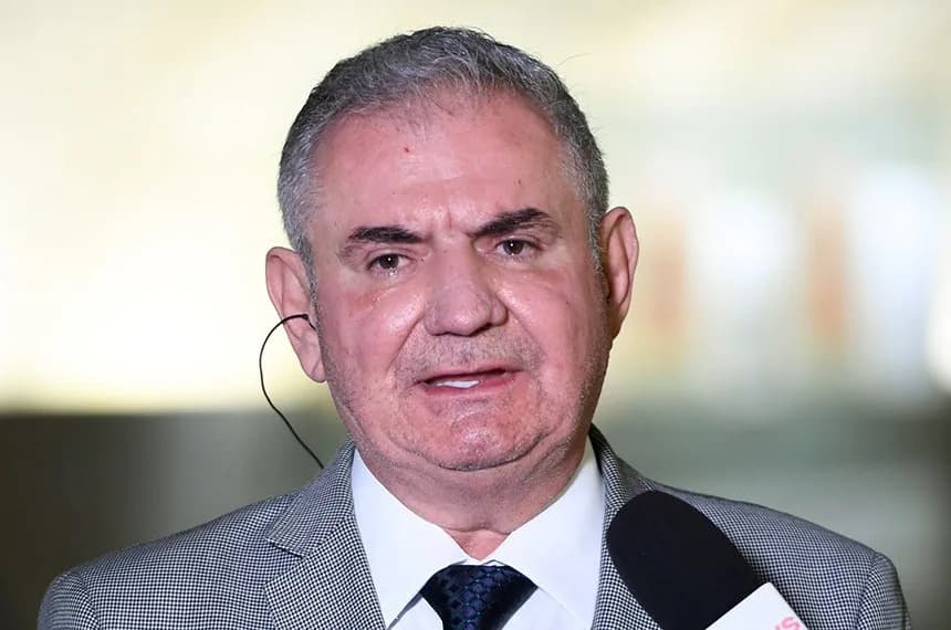 Relator do Orçamento de 2025 apresenta projeto para dar transparência a emendas