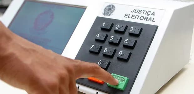 Eleições 2024: Veja lista completa de prefeitos reeleitos nas capitais do Brasil