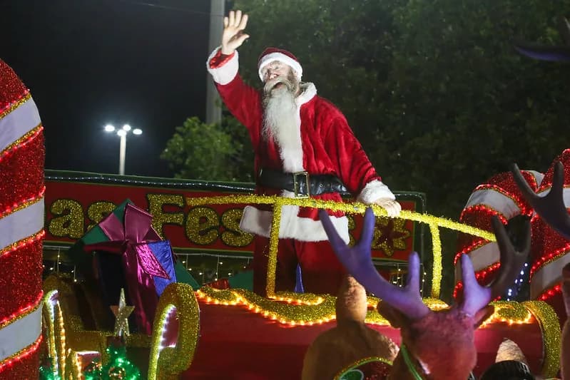 &#8220;Um Sonho de Natal&#8221; acontece no próximo dia 7 na Ponta Negra: Veja fotos da Parada Natalina
