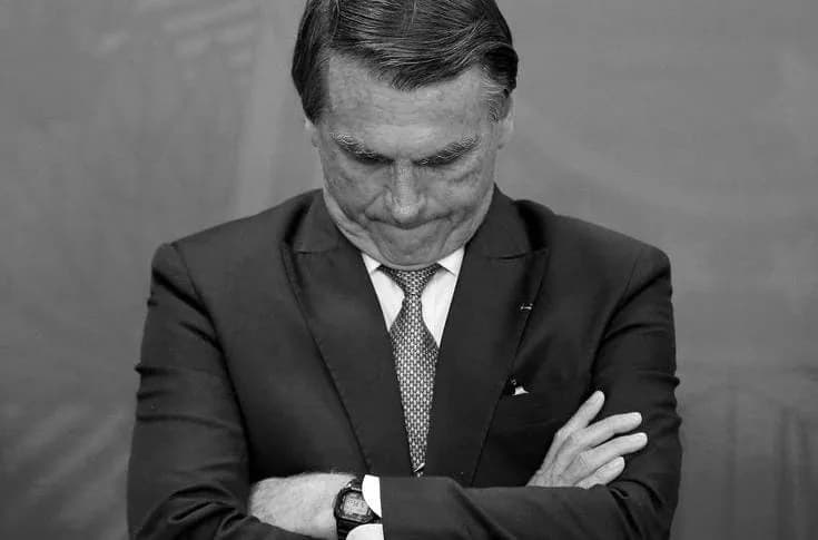 Maioria dos internautas é a favor do indiciamento de Bolsonaro, diz pesquisa