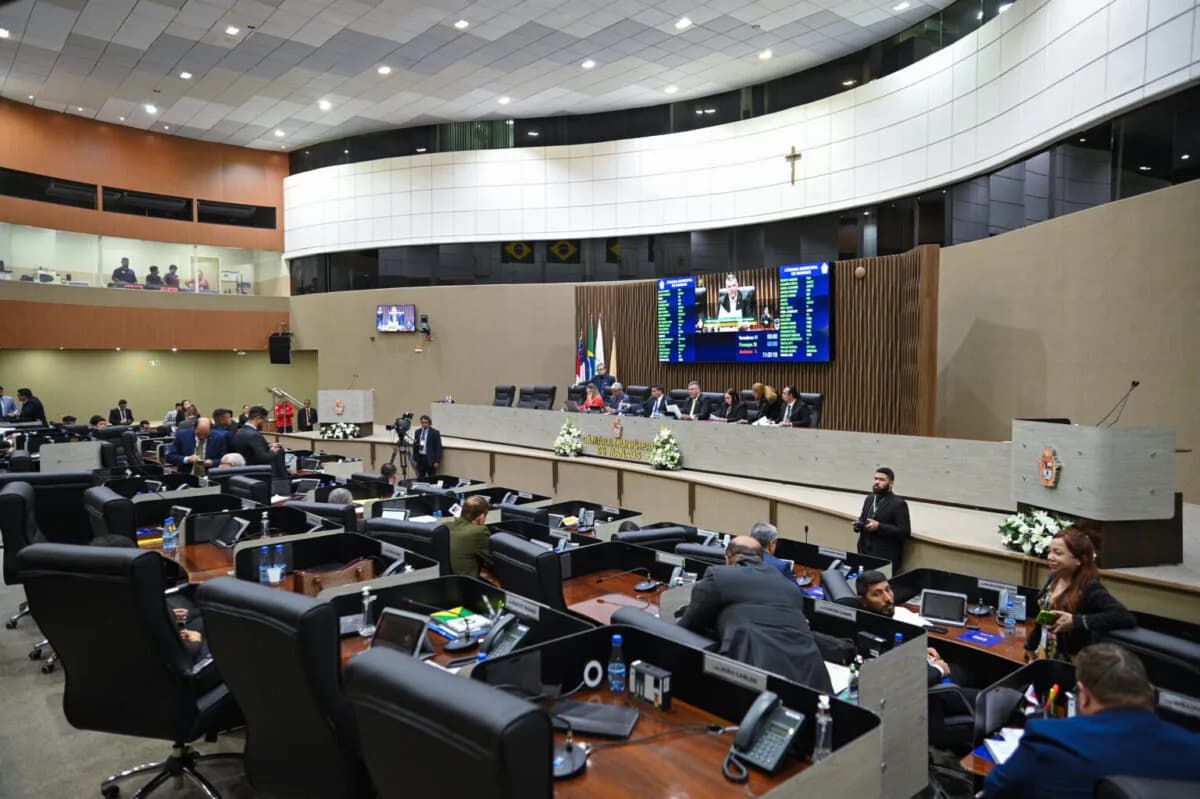 Câmara de Manaus “esconde” vereadores que aprovaram plano de saúde a ex-parlamentares