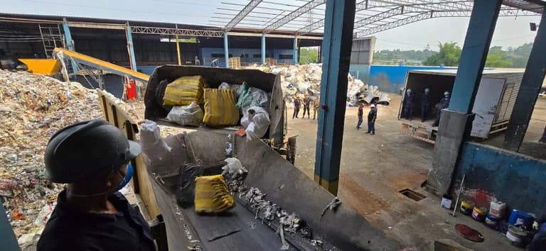 PF incinera 3 toneladas de drogas no Amazonas