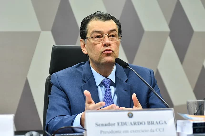 Com relatoria de Eduardo Braga, Congresso aprova isenção de frete para Norte e Nordeste até 2027