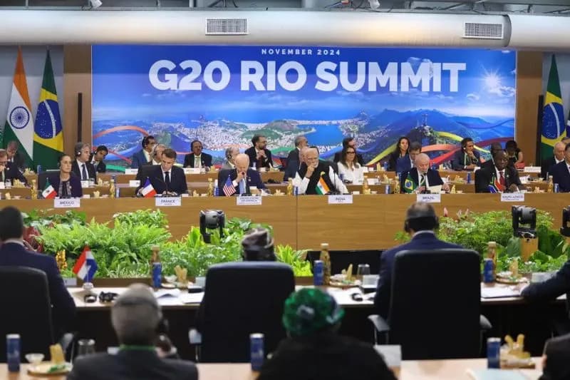 Lula adverte no G20 para risco de terceira guerra mundial se ordem global não mudar