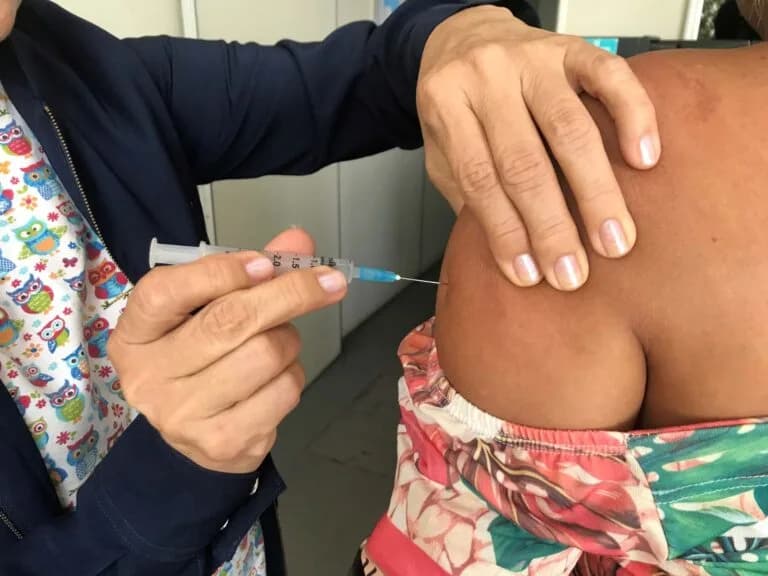 Vacinação contra gripe é ampliada para público acima de 6 meses no Amazonas