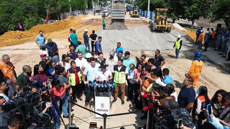 Com tráfego de veículos liberado, obra na avenida Mário Ypiranga será concluída na quarta