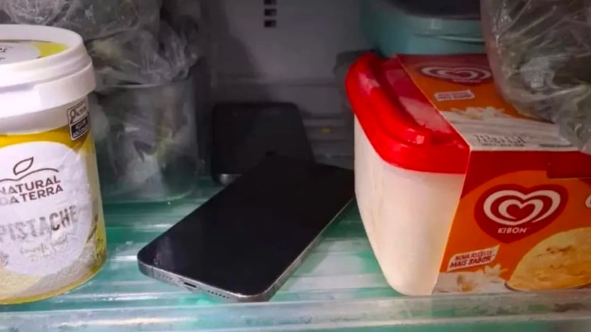 PF encontra celulares escondidos em freezer na casa de Netinho Reis, prefeito eleito de Duque de Caxias (RJ)