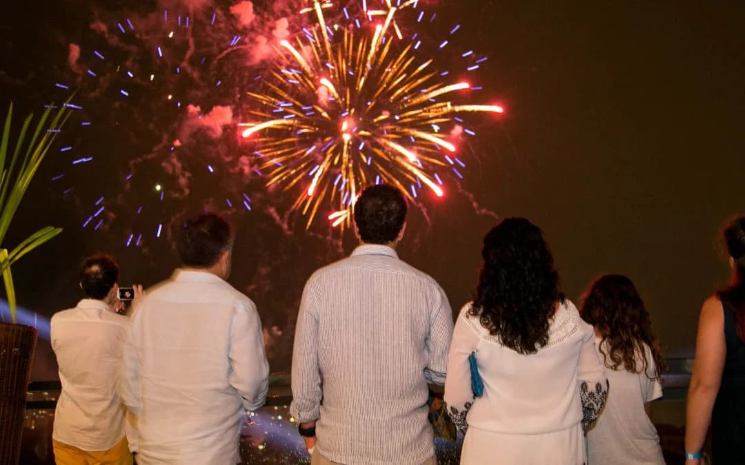 Quando o Réveillon se tornou a festa de véspera de Ano Novo?