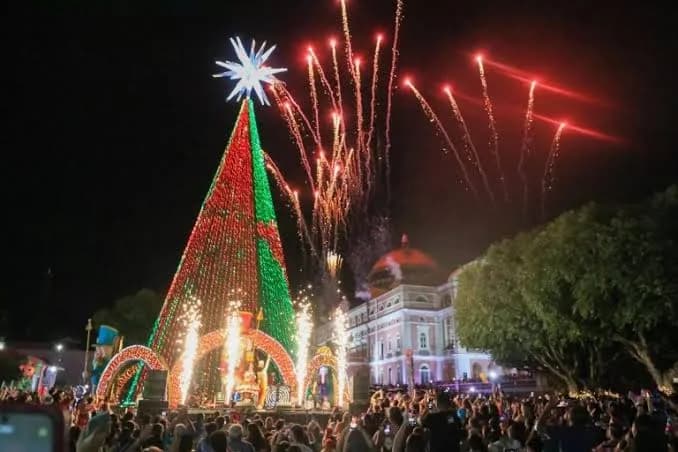 ‘Magia do Natal’: temporada natalina no Largo São Sebastião; veja a programação