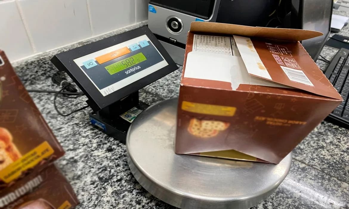 Marca de panetone é reprovada por divergência no peso em Manaus
