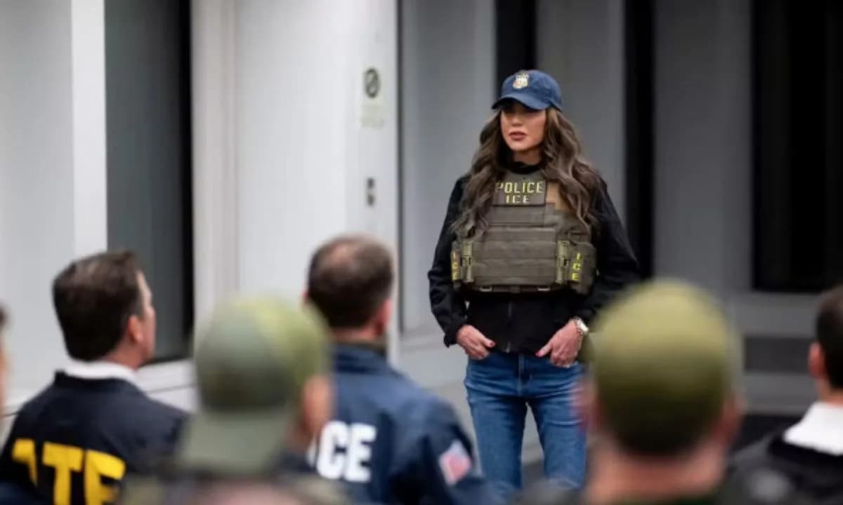 Secretária do governo Trump chama venezuelanos de “sacos de lixo”