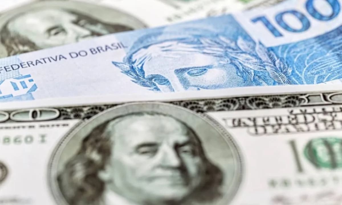 Dólar fecha quarta-feira (15) próximo dos R$ 6 e registra menor queda no mês de janeiro