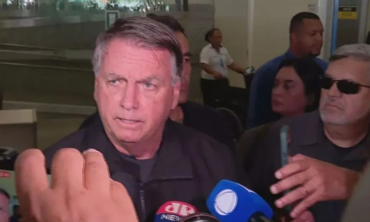 Bolsonaro afirma que vai processar Haddad “me acusa daquilo que ele faz”