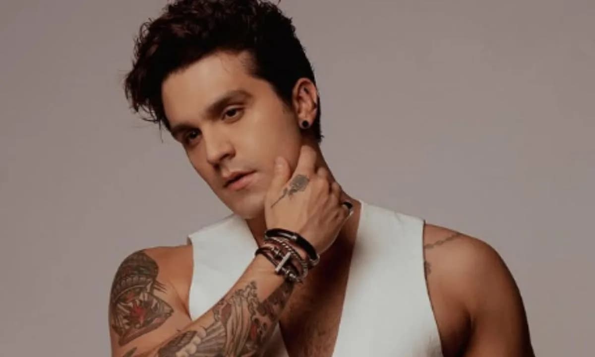 Equipe de Luan Santana se pronuncia após suposta internação do cantor