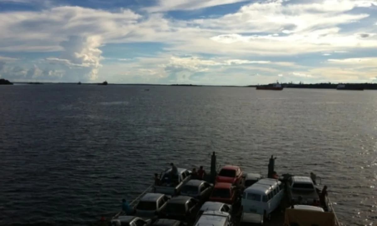 Rio Negro chega a nível estável em Manaus, mas vazante segue preocupando no interior