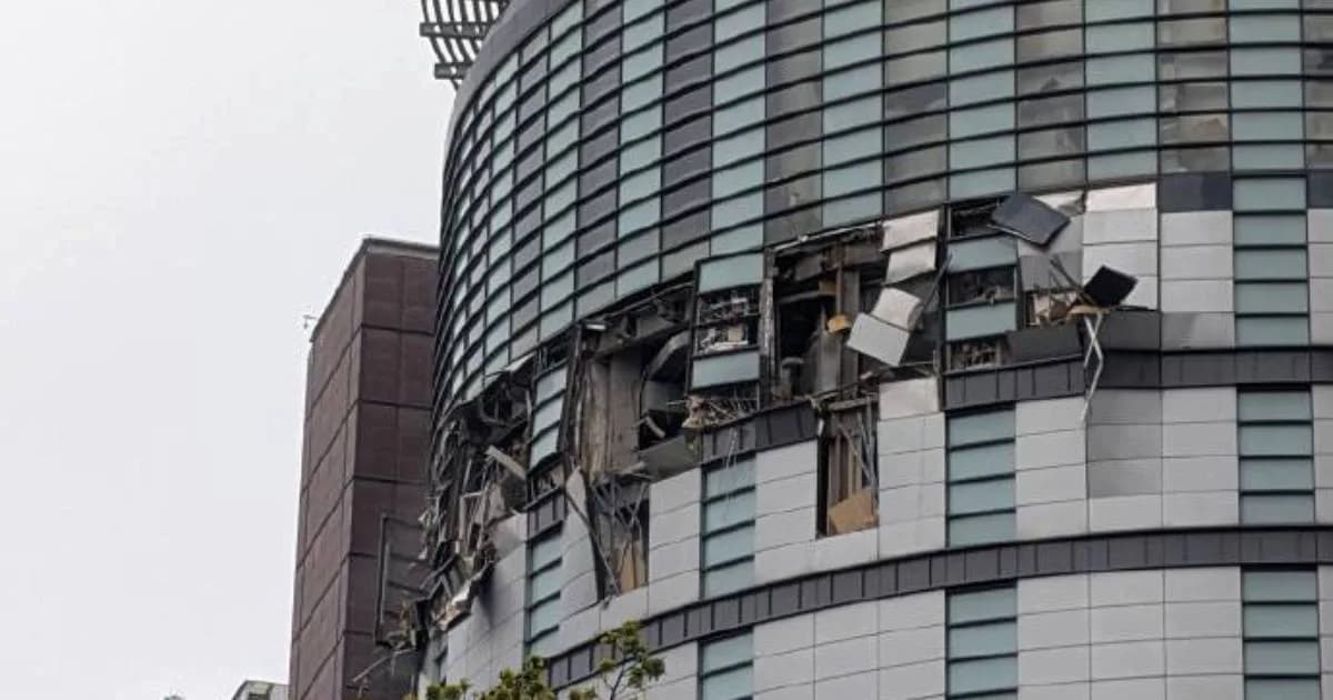 Vídeos: Explosão em shopping de Taiwan deixa 5 mortos e 20 feridos