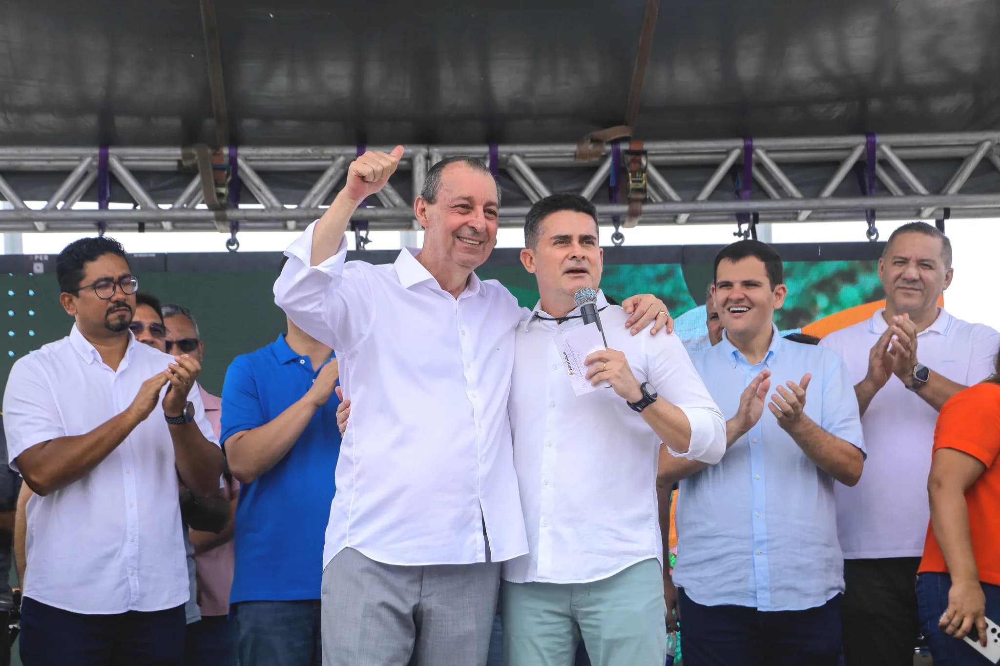 “Eu, Eduardo e Omar vamos estar juntos ano que vem”, anuncia David Almeida