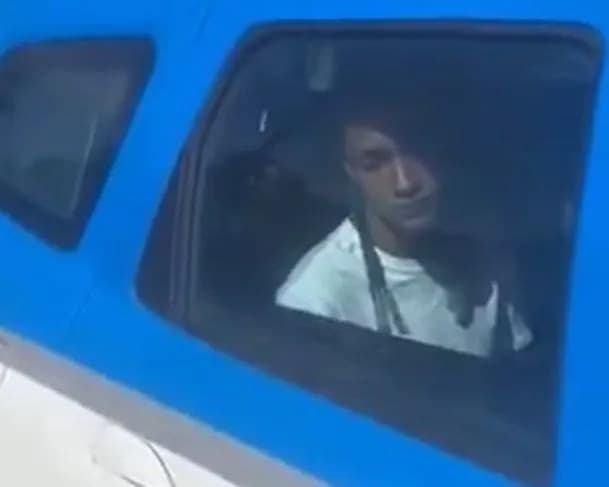 Vídeo: Oruam é detido pela polícia após tentar fugir de blitz no Rio de Janeiro