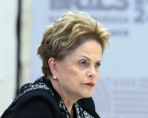 Ex-presidente Dilma Rousseff é internada em Xangai após mal-estar