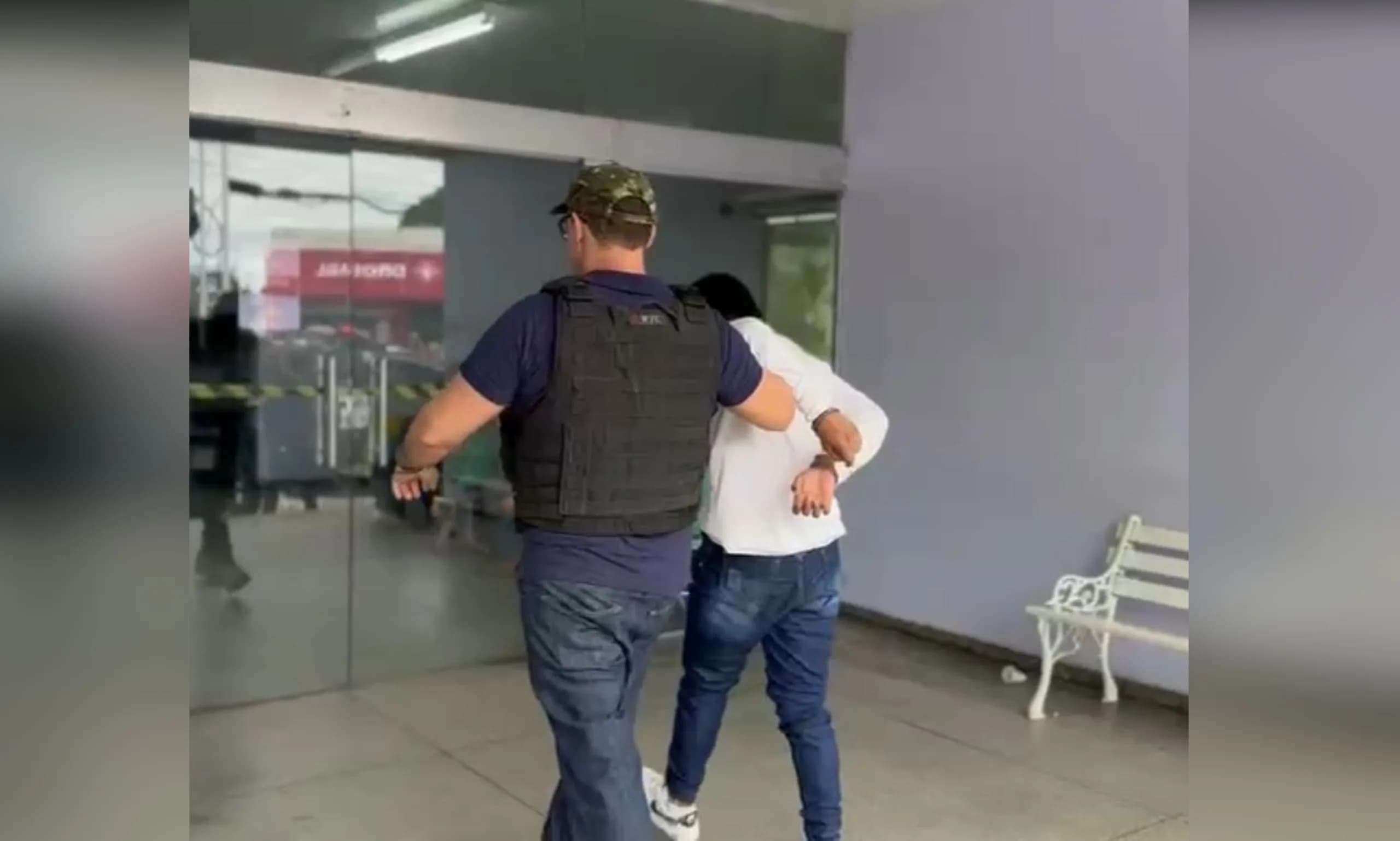 Jovem tenta matar a namorada a tiros na Compensa em Manaus