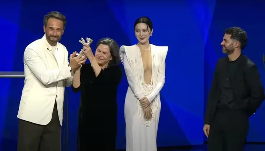 Com Rodrigo Santoro, ‘O Último Azul’ ganha prêmio no Festival de Berlim