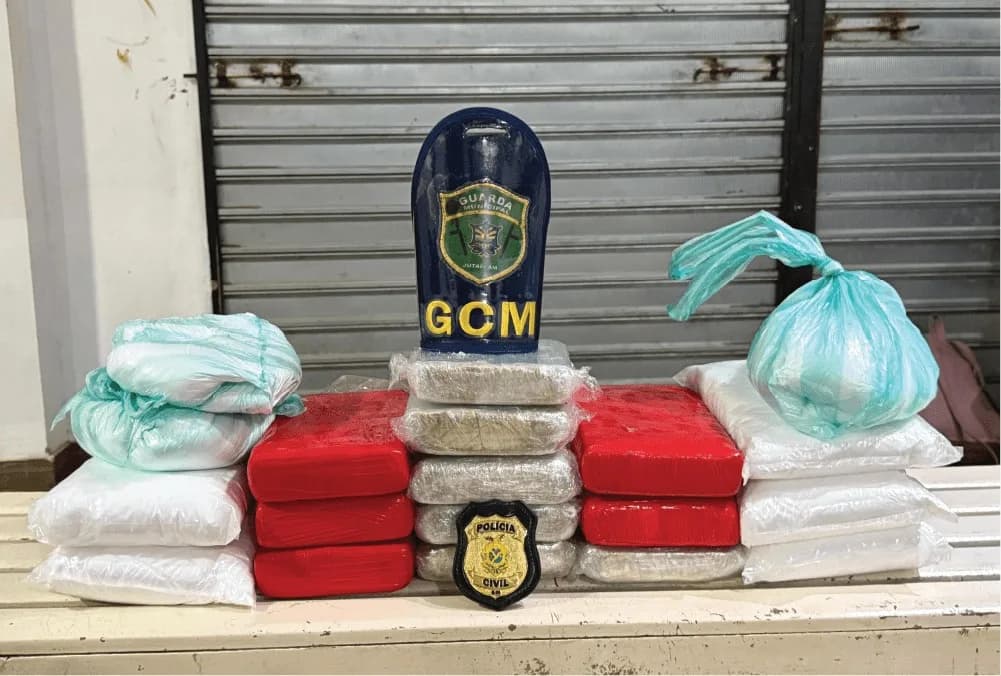 Mulher é presa com 20 quilos de entorpecentes no porto de Jutaí